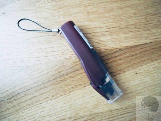 机においてある印鑑ケースに入った印鑑