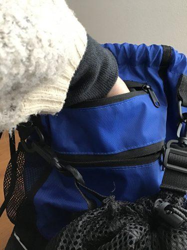 サッカーボールバッグの外側のポケット