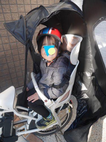 bikkeにリアシート用のnorokkaレインカバーをつけたところ