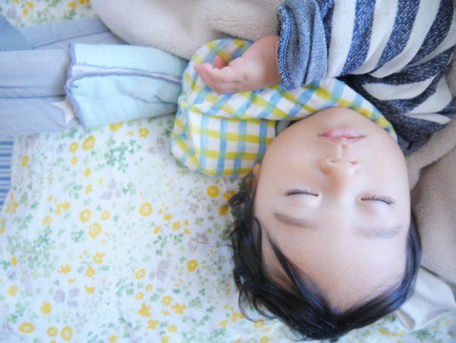 ガーゼのスタイとガーゼのタオルケット